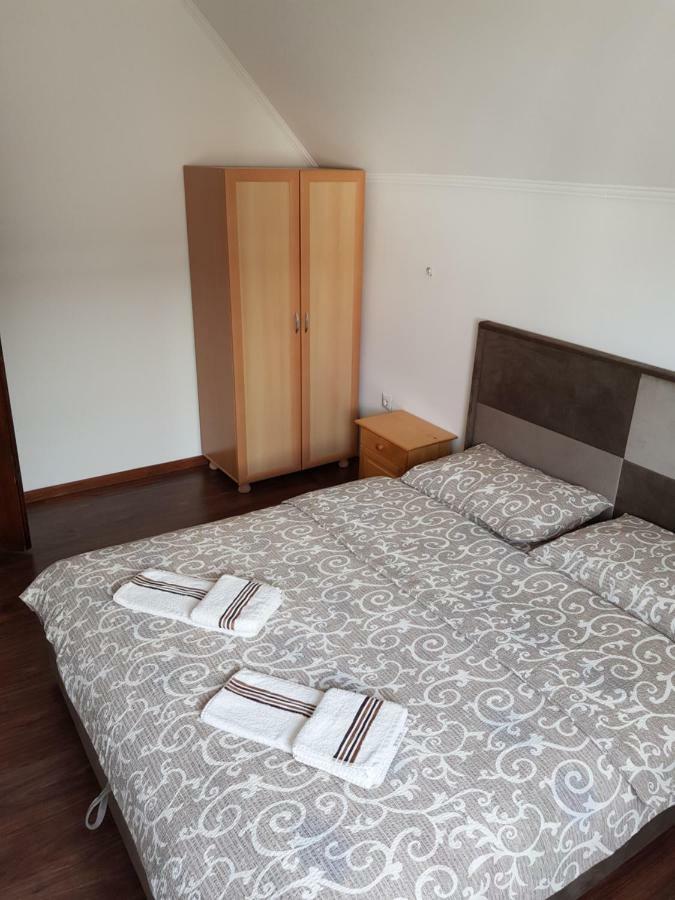 Apartment And Rooms D&J Žabljak 外观 照片